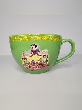 Disney Bright Green Snow White and the Seven Dwarfs Collectible Mug